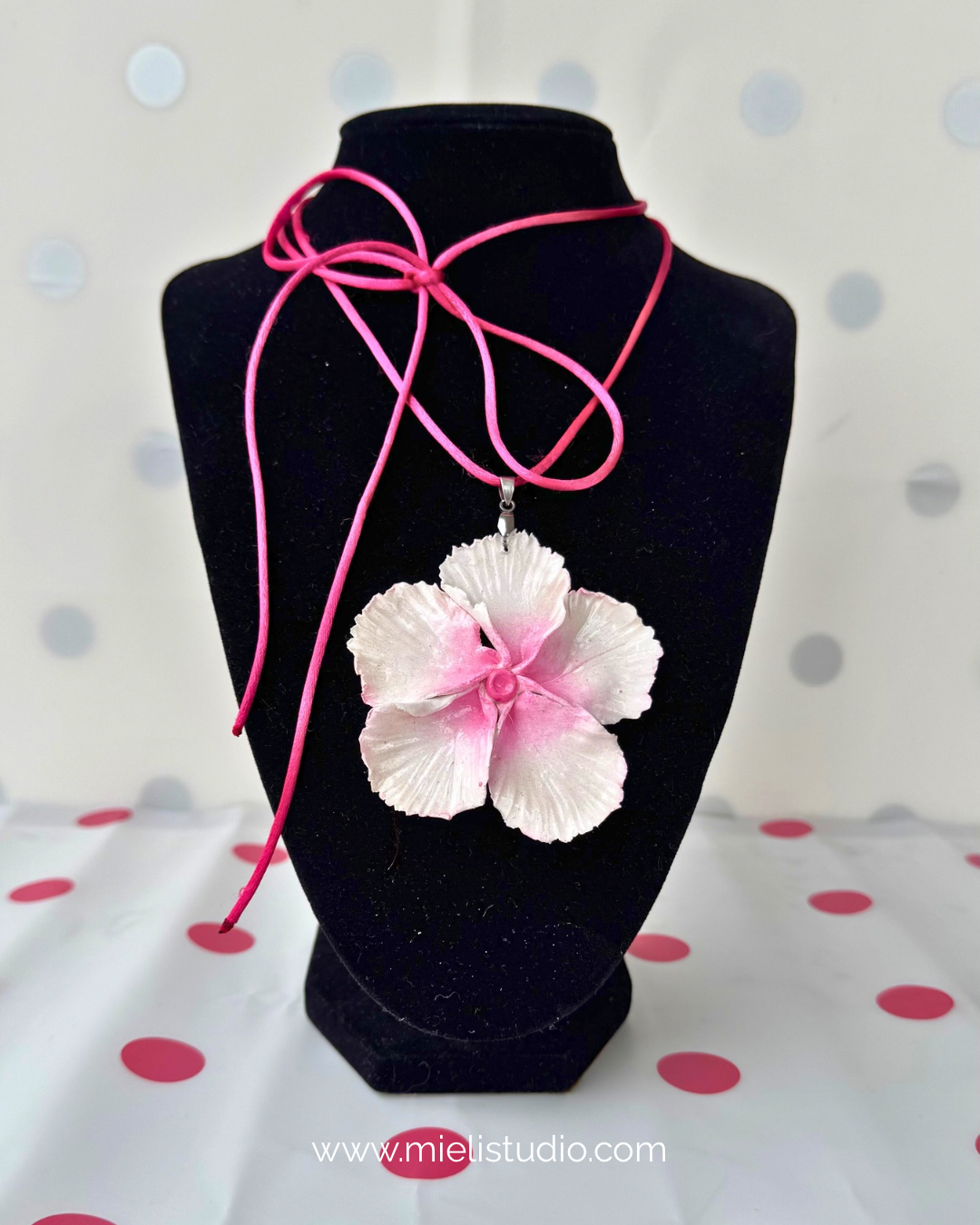 Alba Rosé | Collar