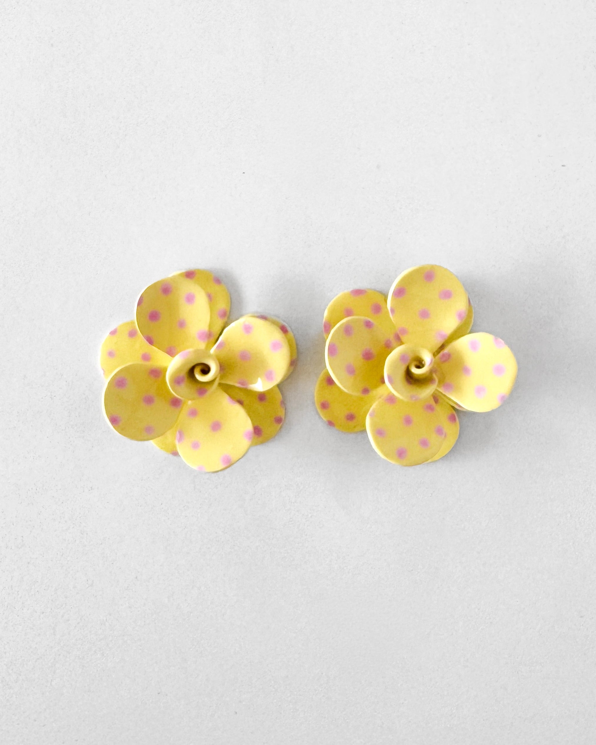 ✨ Butter | Studs