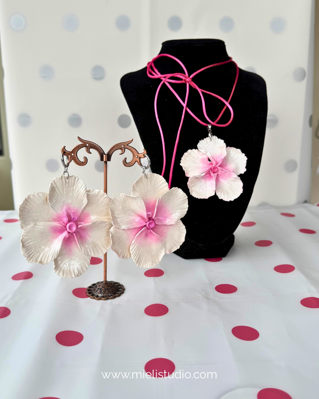 Alba Rosé | Collar