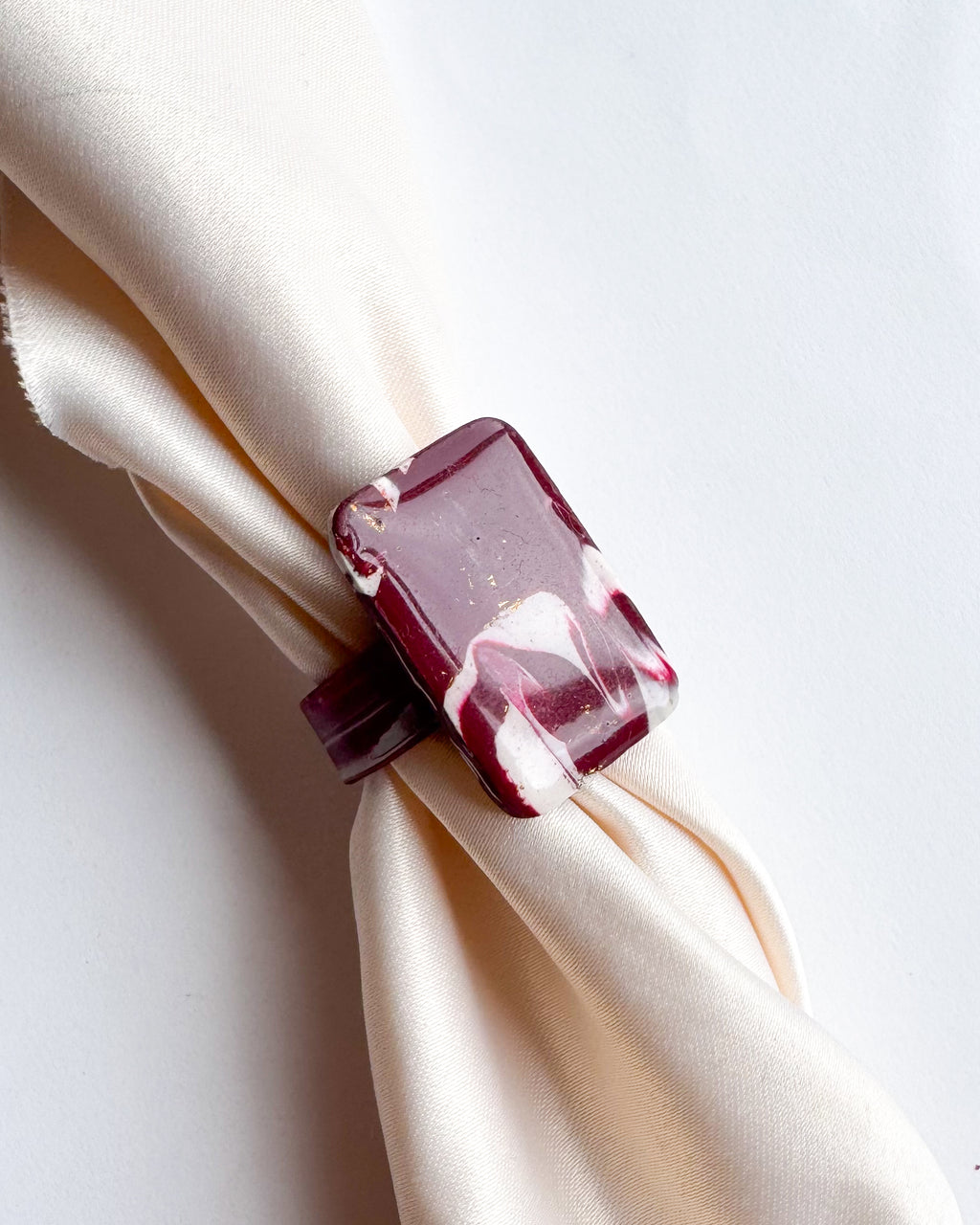 Carmesí | Anillo