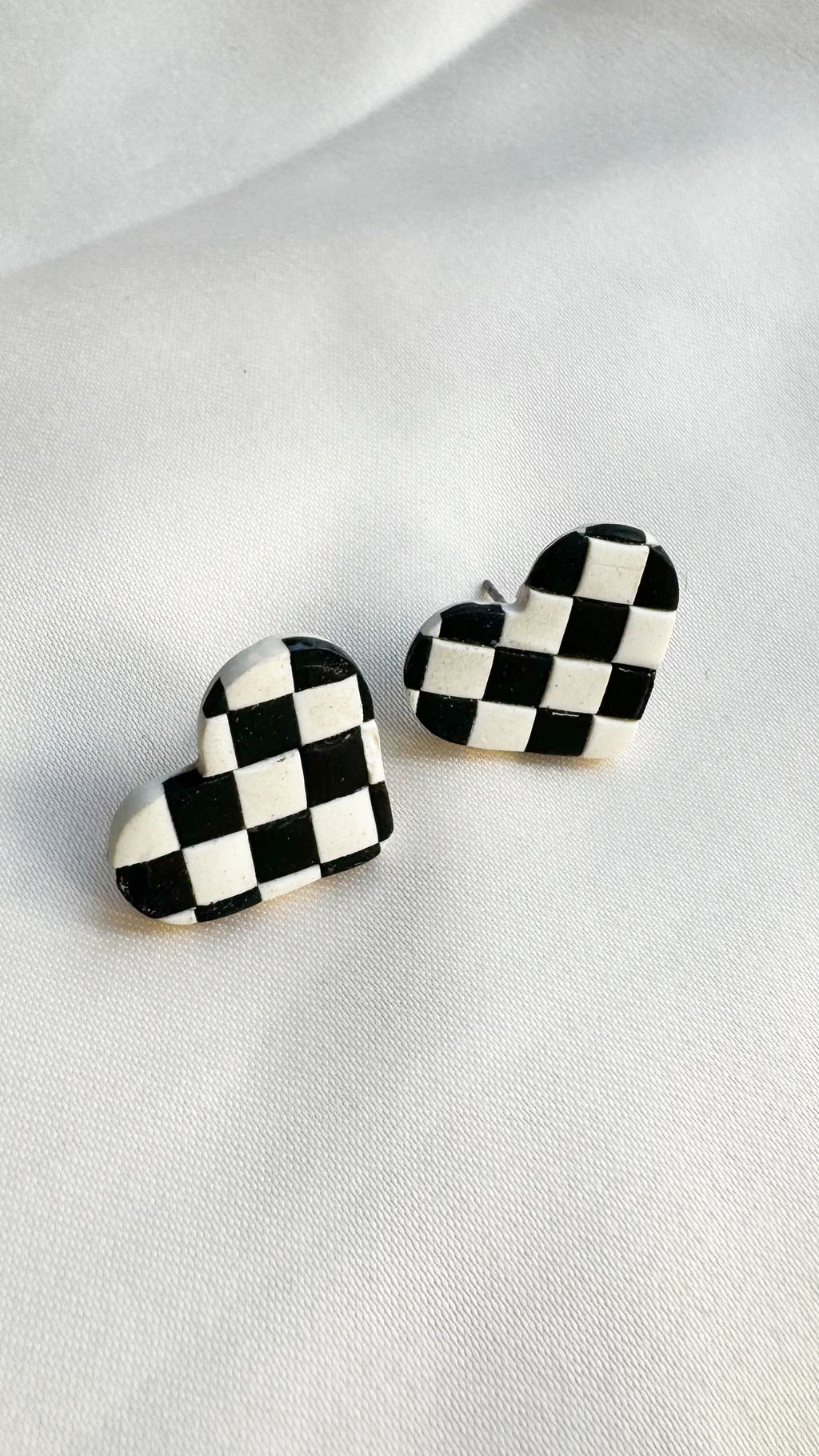 Loop heart | Studs
