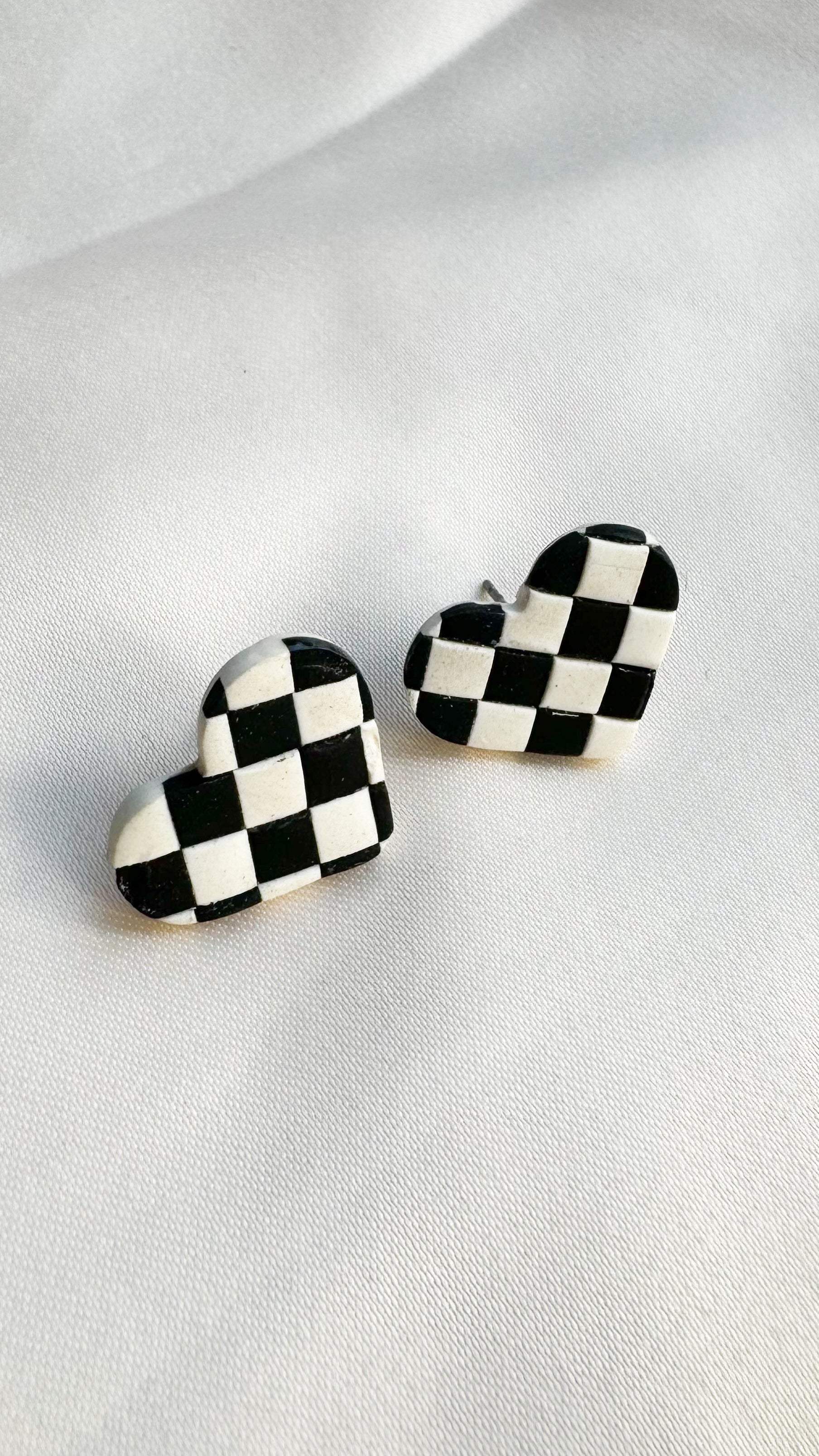 Loop heart | Studs