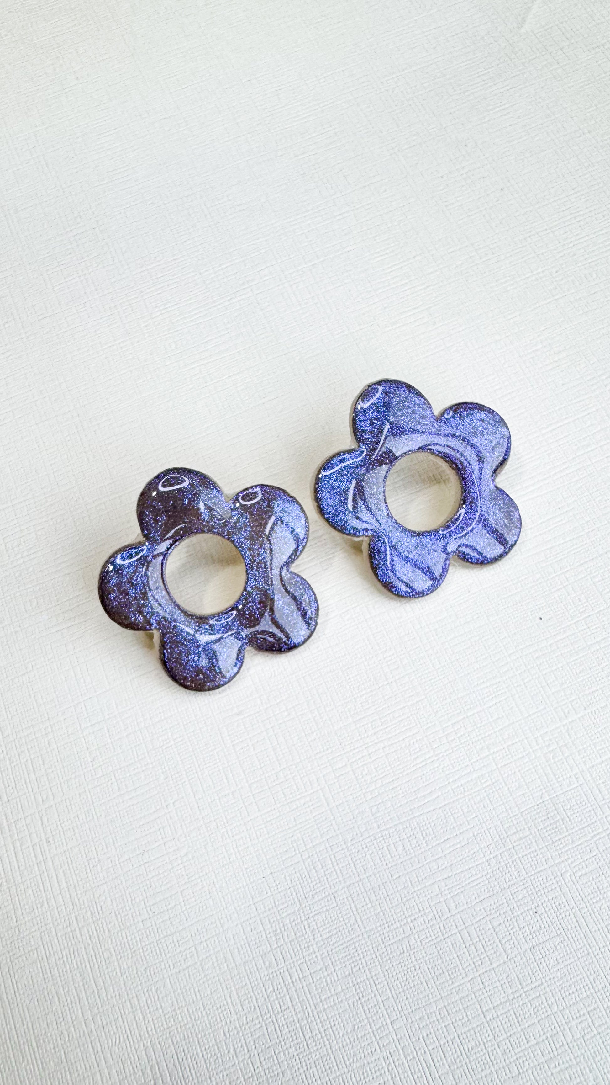 Mimada | Studs