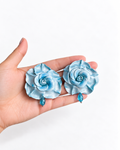 Aretes de rosa celeste perlado (Midi)