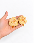 Aretes de rosa amarilla (Midi)