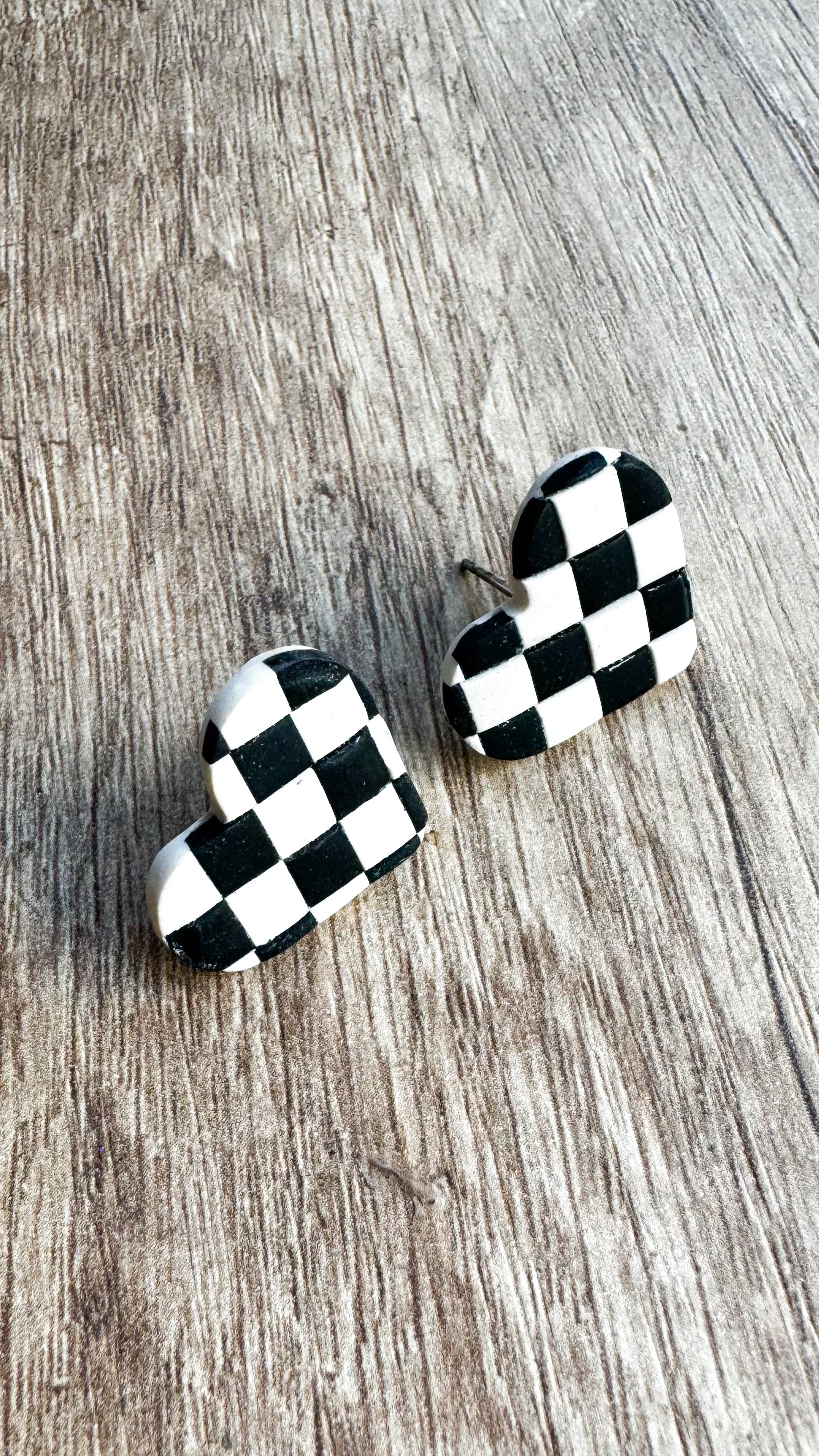 Loop heart | Studs