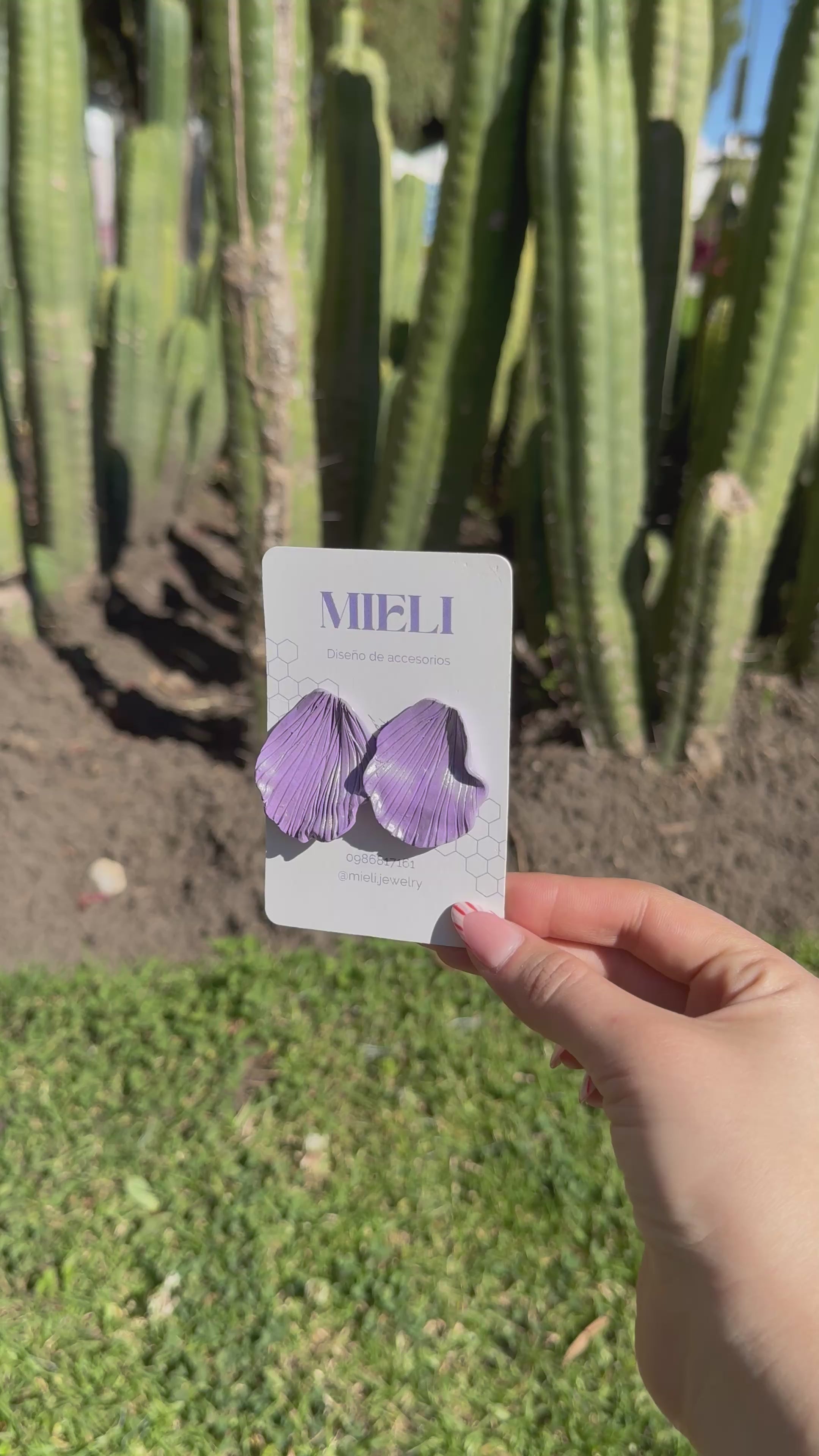 ✨Pétalos brillantes | Studs